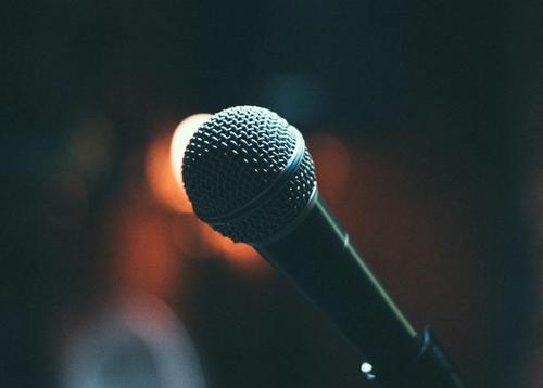 如何训练公众演讲能力？